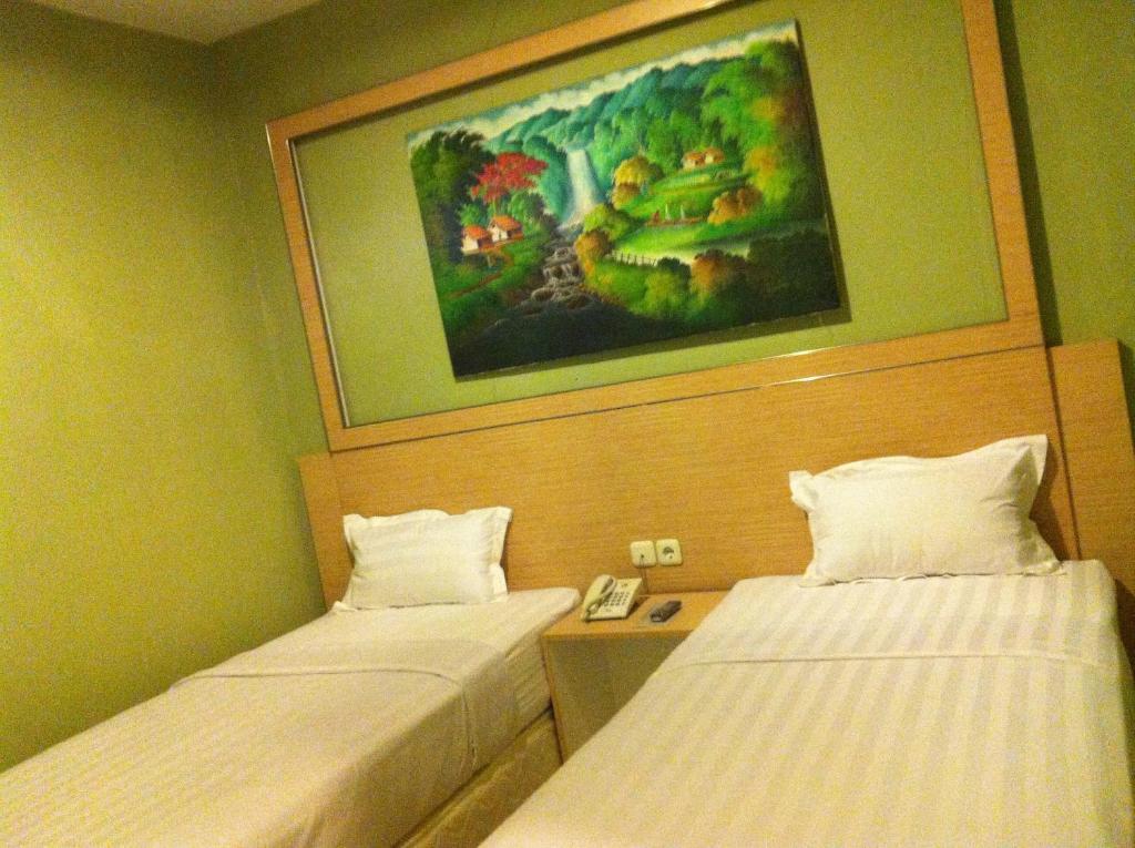 Hotel Paramount Biringkanya Bilik gambar