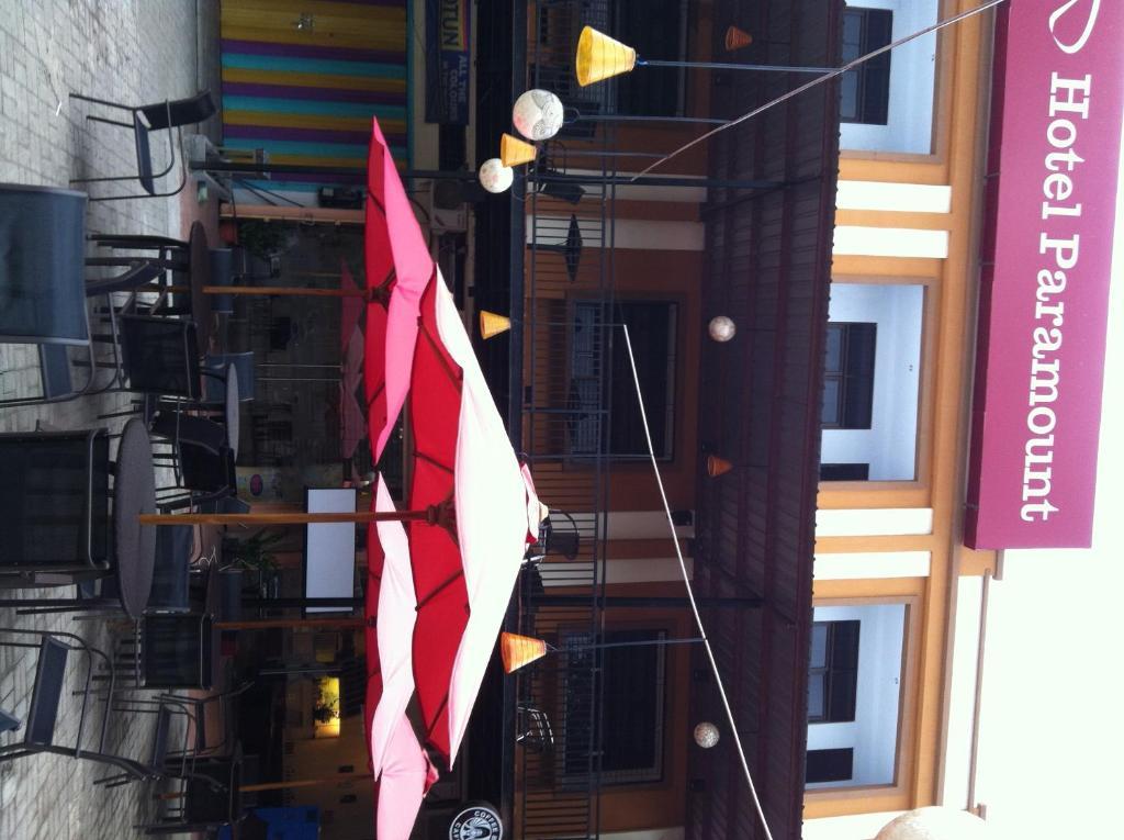 Hotel Paramount Biringkanya Luaran gambar